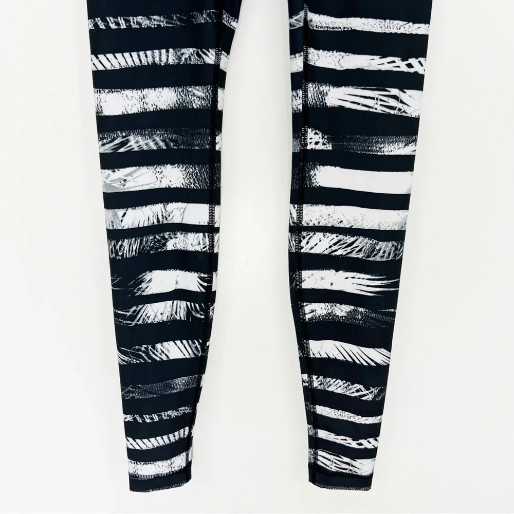 Lululemon Wunder Under Pant Full on Luon Roll Down Shady Palms Black White